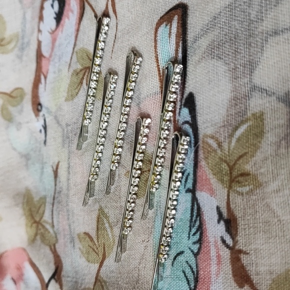 Silver Tone Rhinestone Bobby Pins Set of Six Hair Jewelry New on Card RED BANNER - Picture 2 of 5